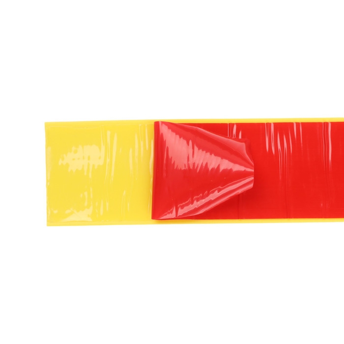 Накладка антискользящая на ступеньки прямая 100см/4см, желтая Накладка антискользящая на ступеньки прямая 100см/4см, желтая