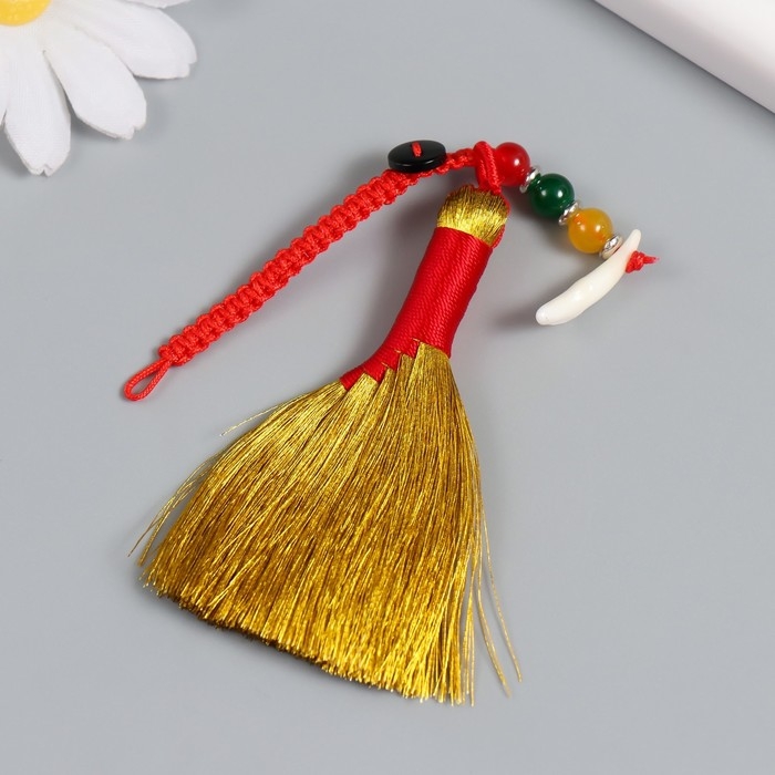 Подвеска текстиль Подвеска текстиль "Золотая метла с клыком. Иероглиф - Счастье" 14,5 см