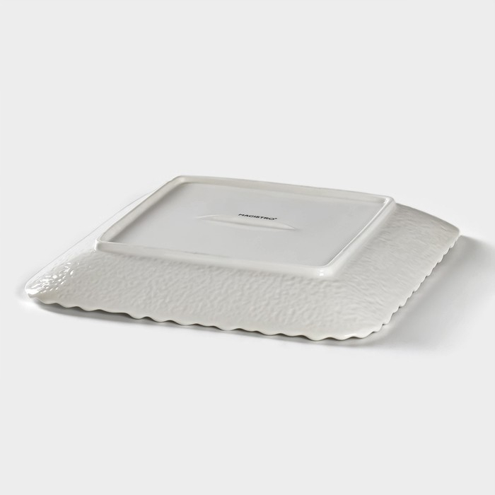 Тарелка фарфоровая пирожковая Magistro «Цветок Бланш», 22,5×22,5 см, цвет белый Тарелка фарфоровая пирожковая Magistro «Цветок Бланш», 22,5×22,5 см, цвет белый