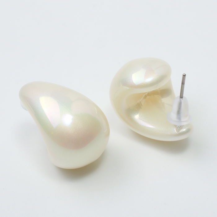 Серьги пластик «Капля» гладкие мини, цвет белый Серьги пластик «Капля» гладкие мини, цвет белый