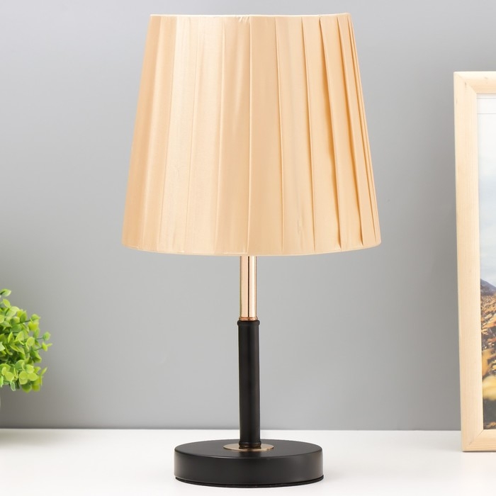 Настольная лампа Настольная лампа "Риволи" Е27 40Вт черный золото 19х19х36 см RISALUX