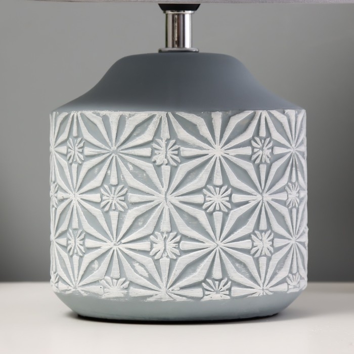 Настольная лампа Настольная лампа "Лиода" Е14 40Вт серый 20х20х29 см