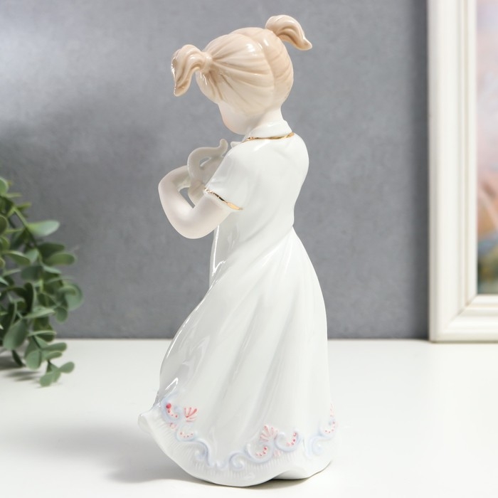 Сувенир керамика  Сувенир керамика "Девочка с хвостиками, с котёнком на руках" 22,5х7х12 см