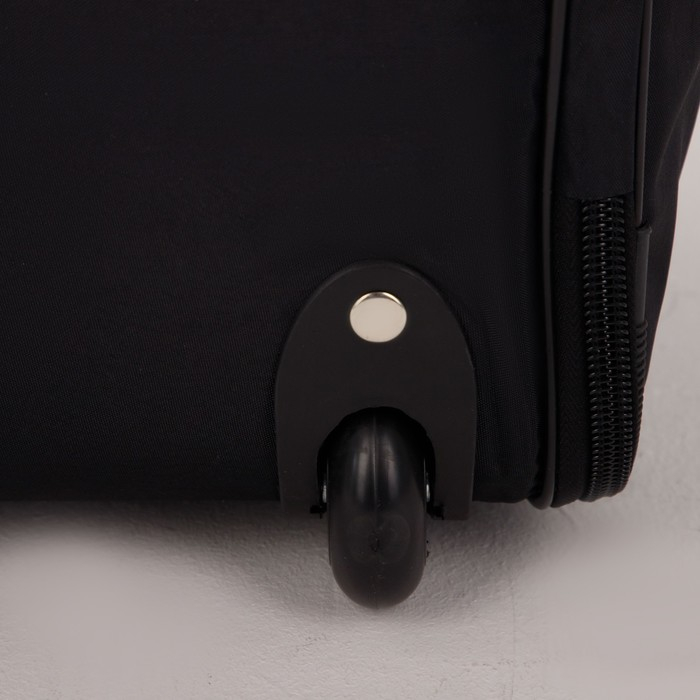 Сумка дорожная на колёсах, 2 отдела на молниях, 2 наружных кармана, длинный ремень, цвет чёрный Сумка дорожная на колёсах, 2 отдела на молниях, 2 наружных кармана, длинный ремень, цвет чёрный