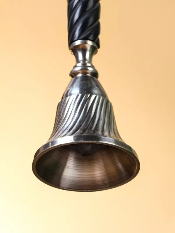 Колокольчик с чёрной ручкой, 18 см, латунь Колокольчик с чёрной ручкой, 18 см, латунь