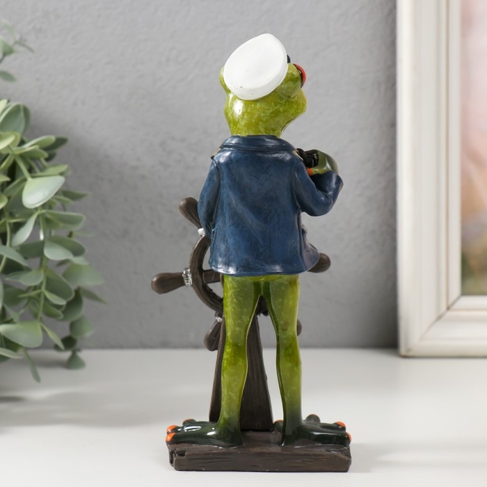Фигурка полистоун лак «Лягушонок капитан корабля», 6×8×19 см Фигурка полистоун лак «Лягушонок капитан корабля», 6×8×19 см