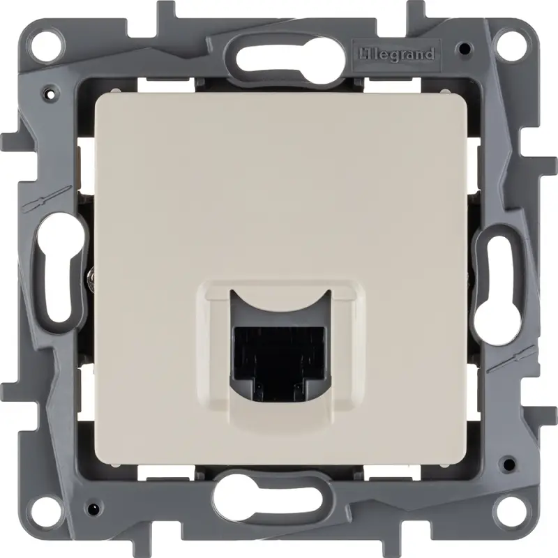 Розетка компьютерная RJ45 категория 5Е UTP слоновая кость ETIKA