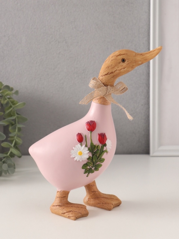 Сувенир полистоун Сувенир полистоун "Утка с ромашками и тюльпанами" 17х7,5х21,5 см