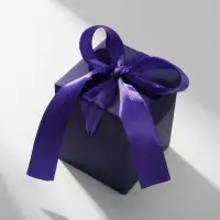 Коробочка подарочная складная «Презент» 6×6×6, фиолетовая