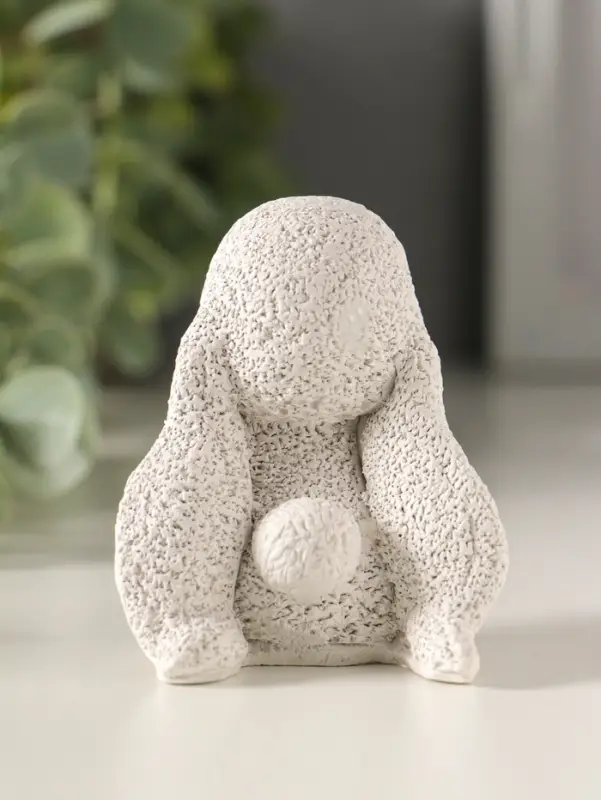 Статуэтка "Кролик с анютиными глазками" 6х6х4, цветной