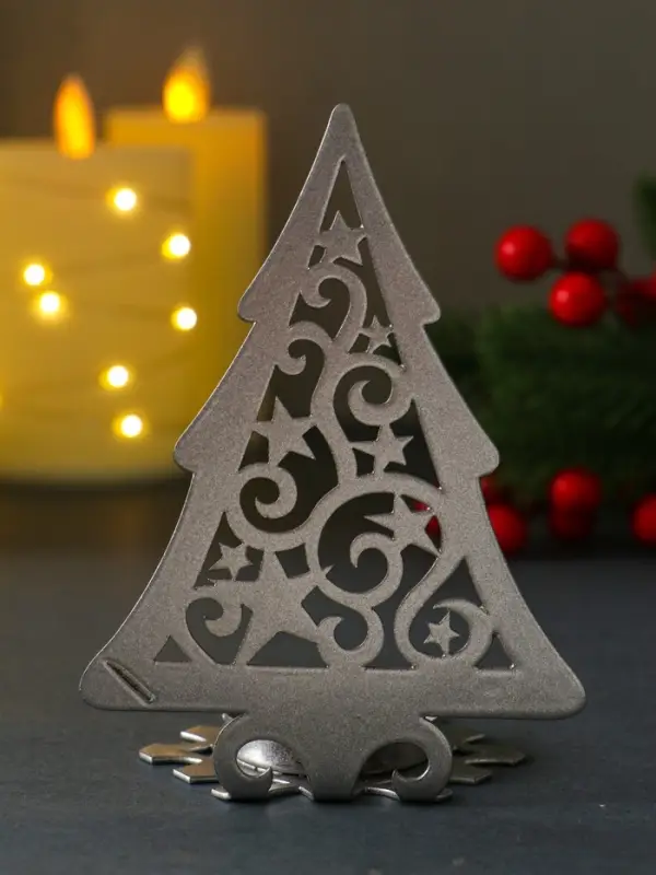 Подсвечник новогодний  Подсвечник новогодний "Ёлка со звёздами" серебряный 6,6х9х12,5 см