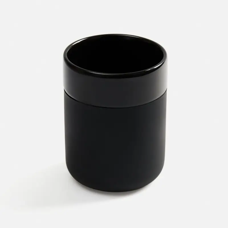 Кружка Nabo с силиконовым держателем, черная Кружка Nabo с силиконовым держателем, черная