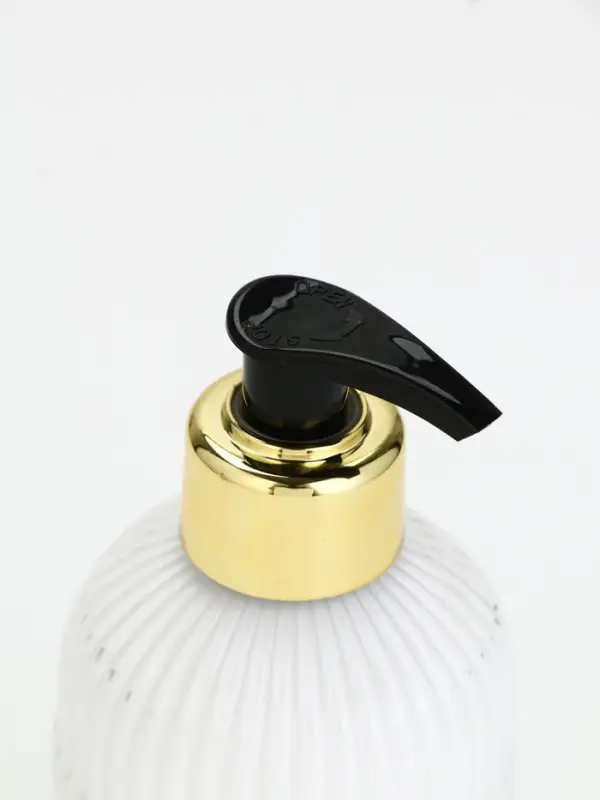 Подарочный набор «Любимому учителю», мыло для рук 300 мл, крем для рук 300 мл, Чистое счастье Подарочный набор «Любимому учителю», мыло для рук 300 мл, крем для рук 300 мл, Чистое счастье