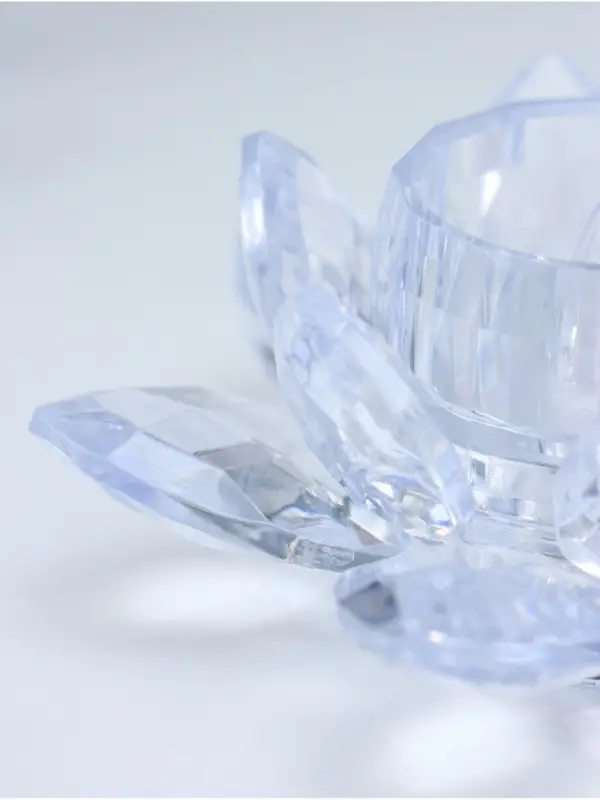 Светодиодная свеча LED - ночник RISALUX &laquo;В лотосе&raquo;, 3&times;LR1130, прозрачный, 10.5&times;10.5&times;4.5 см