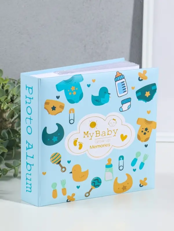 Фотоальбом на 200 фото 10х15 см "Малышковый" голубой, бумажные листы 4,5х22х22,5 см