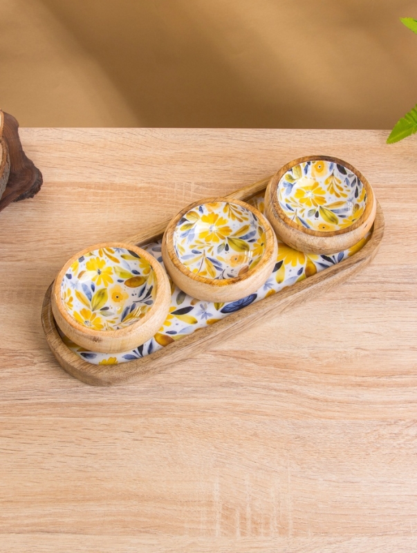 Набор розеток на подносе  Набор розеток на подносе "Желтые и синие цветы" (3 шт) дерево манго 33,5х13х6,5 см