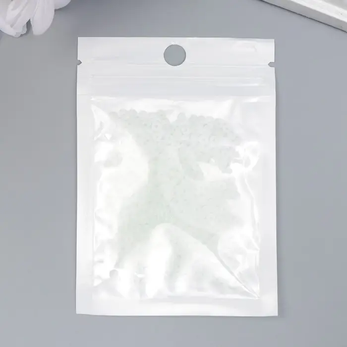 Бисер стекло 8/0  Бисер стекло 8/0 "Матовый полупрозрачный. Бледно-зелёный" 10 гр