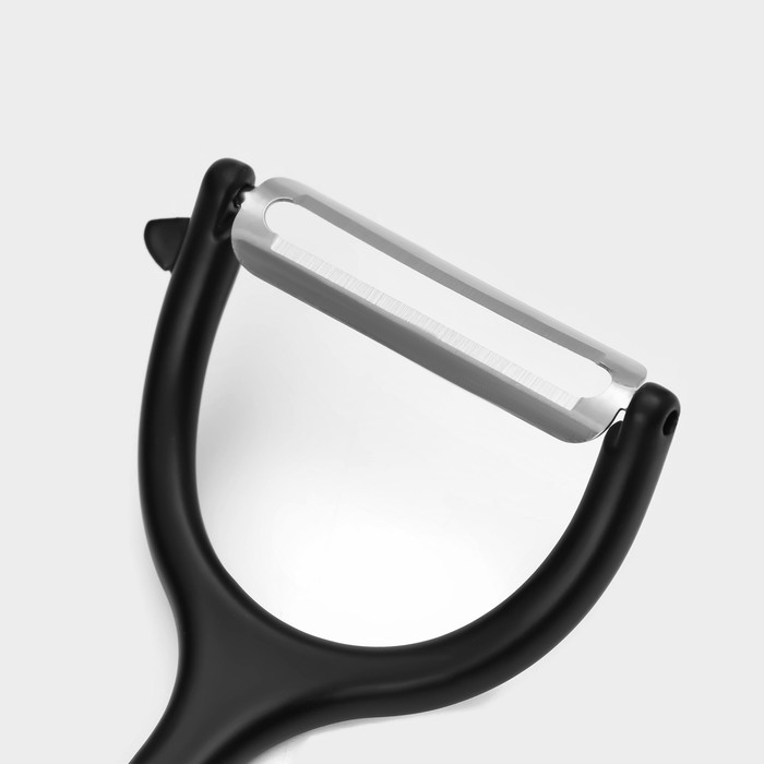 Овощечистка Magistro Vantablack, 17×6,6 см, горизонтальная, цвет чёрный Овощечистка Magistro Vantablack, 17×6,6 см, горизонтальная, цвет чёрный