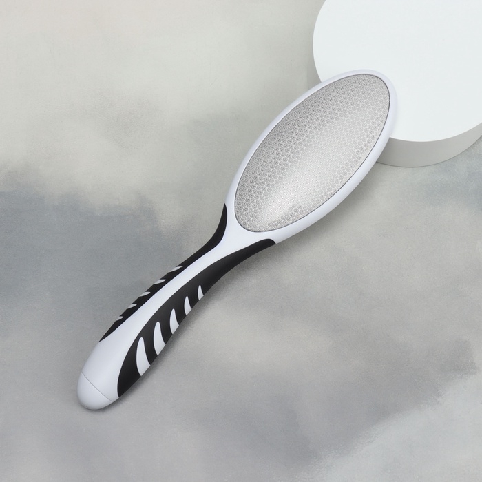 Пилка для ног, лазерная, двусторонняя, прорезиненная ручка, 23 см, цвет чёрный/белый Пилка для ног, лазерная, двусторонняя, прорезиненная ручка, 23 см, цвет чёрный/белый