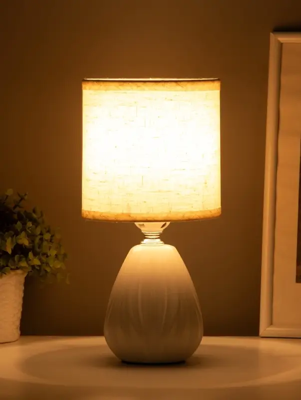 Лампа настольная E27 40Вт "Бутон" матовый белый 12,5х12,5х26,5 см