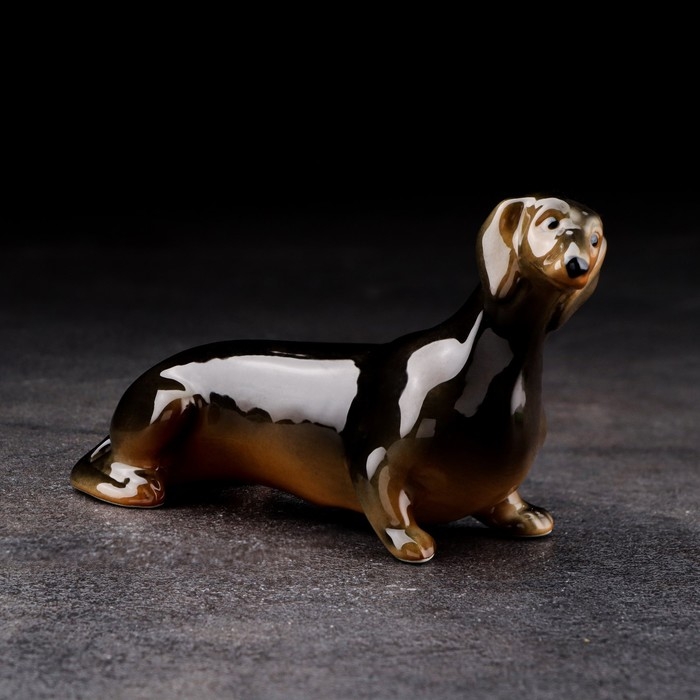 Сувенир Сувенир "Такса малая", ручная работа, фарфор