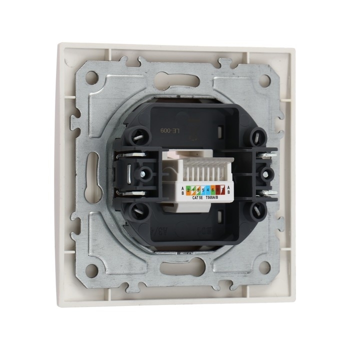 Розетка компьютерная одноместная TOT Elegant, скрытая, белая Розетка компьютерная одноместная TOT Elegant, скрытая, белая