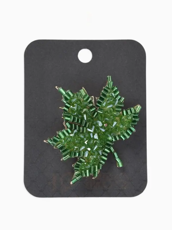 Брошь &laquo;Лист&raquo; кленовый, стеклярус, цвет зелёный в золоте