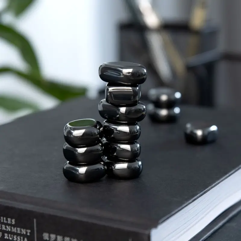 Магнитный антистресс Tackles, черный Магнитный антистресс Tackles, черный