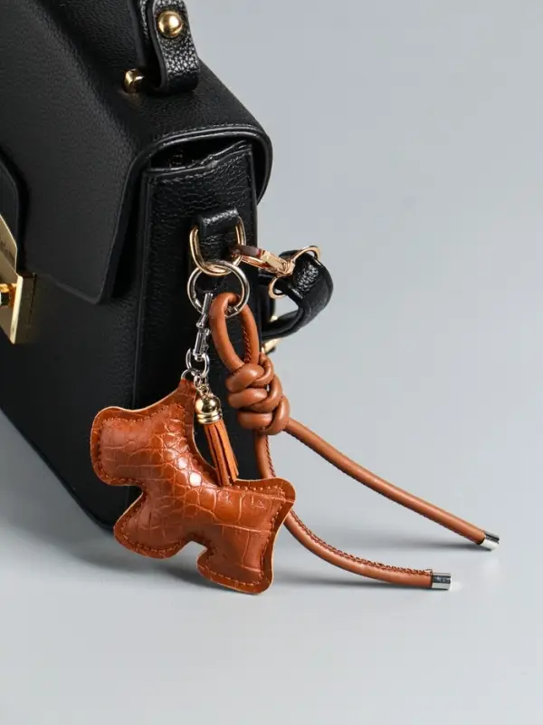 Брелок на карабине кожзам  Брелок на карабине кожзам "Терьер" с узлом, шоколад 14х8х1,2 см