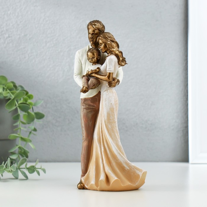 Сувенир полистоун  Сувенир полистоун "Родители с малышом" бронза, пастельные оттенки 10,5х9х23,5 см