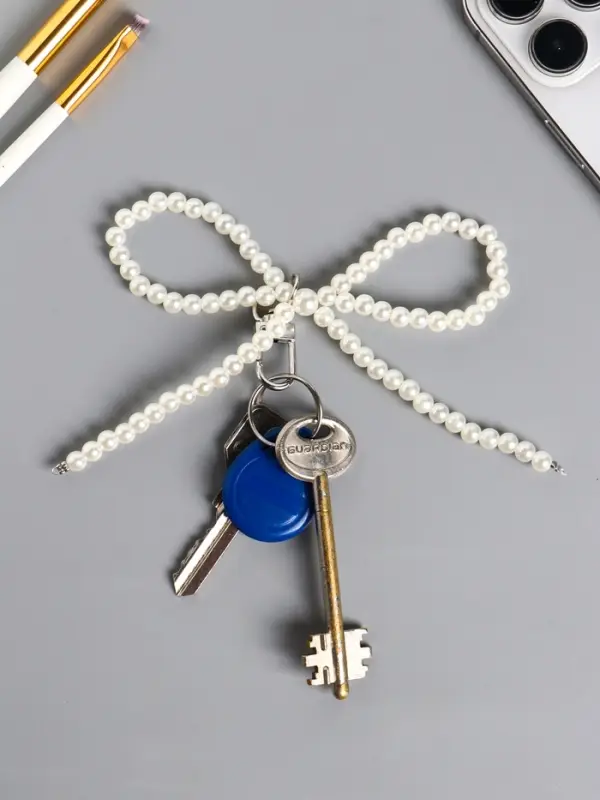 Брелок на карабине Брелок на карабине "Жемчужный бант" бусины d=0,8 см 9,5х11х1,6 см