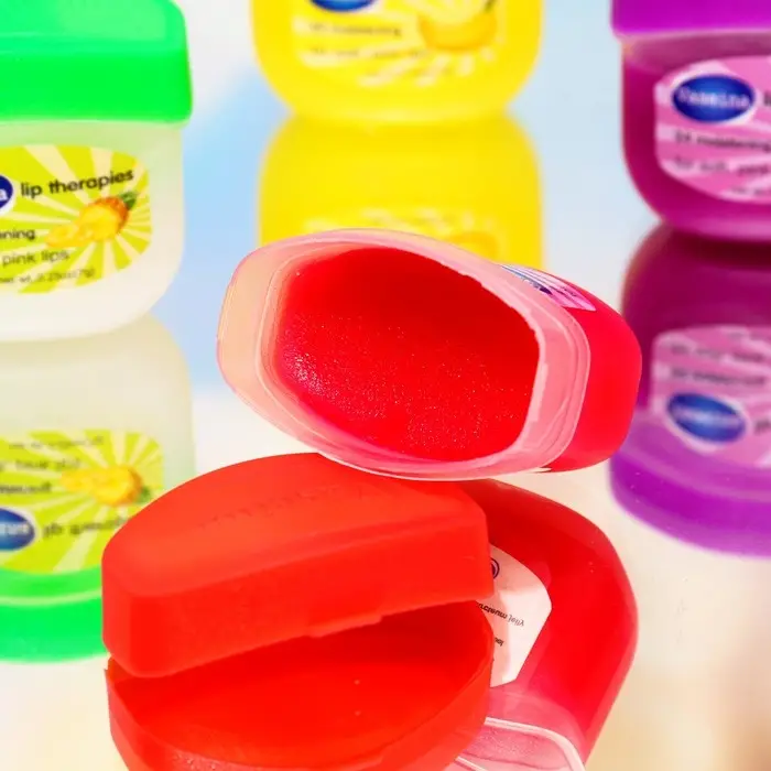 Вазелин косметический для губ, микс цветов и ароматов Вазелин косметический для губ, микс цветов и ароматов