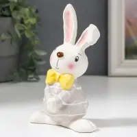 Сувенир керамика "Стеснительный зайчик в серой кофточке, с жёлтым бантом" 14,3х6,6х9,8 см