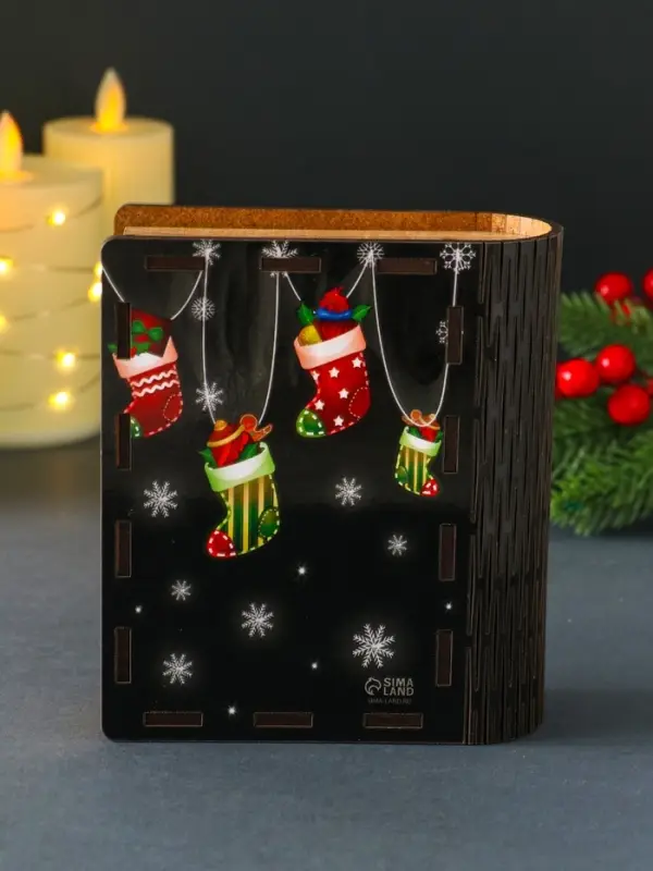 Новогодняя копилка-шкатулка "Верю в Деда Мороза" 14х12х5 см