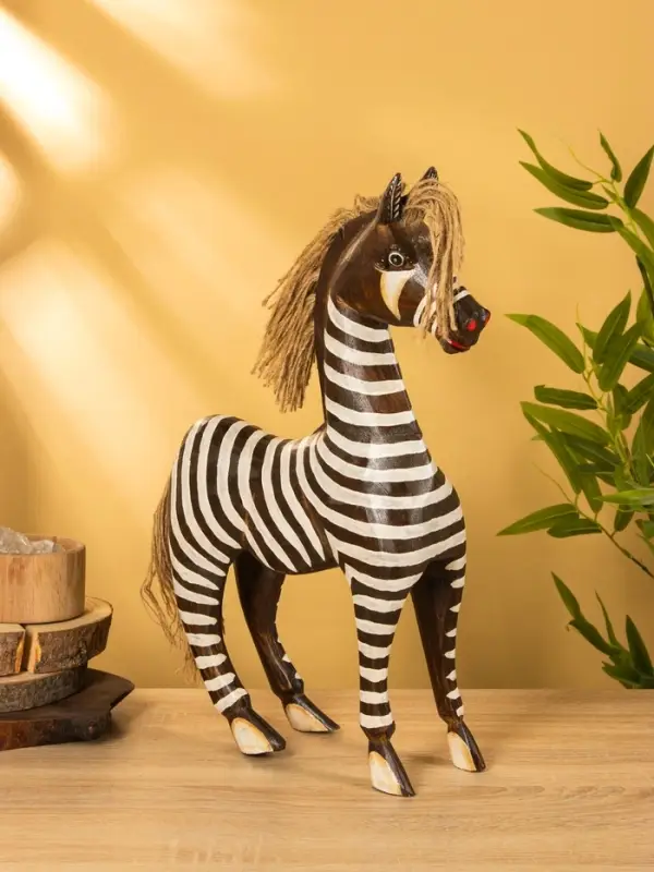 Сувенир  Сувенир "Зебра" дерево 30х12х45 см, цв. бело-коричневый