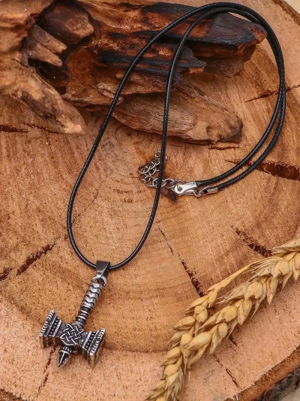 Кулон мужской &laquo;Молот Сварога&raquo;, цвет чернёное серебро на чёрном шнурке, 45 см