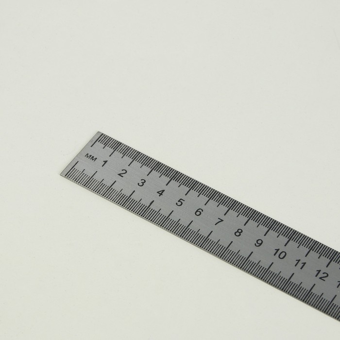 Линейка стальная, пружинистая, 100 см, толщина 0,7 мм Линейка стальная, пружинистая, 100 см, толщина 0,7 мм