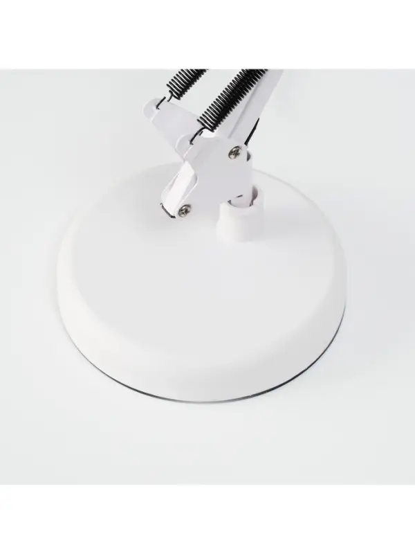 Лампа настольная 810 &laquo;Деко, белая&raquo; E27 40W RISALUX