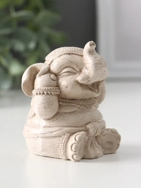 Фигура «Слон ничего не слышу», 7×5.5×6 см, слоновая кость