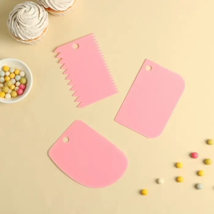 Набор шпателей кондитерских Доляна, 3 предмета: 12×8 см, 11×7.5 см, 8.8×12.2 см, МИКС