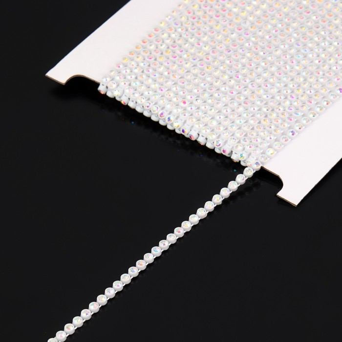 Стразы на нитях, с голографией, 3 мм, 9 ± 1 м, цвет белый Стразы на нитях, с голографией, 3 мм, 9 ± 1 м, цвет белый