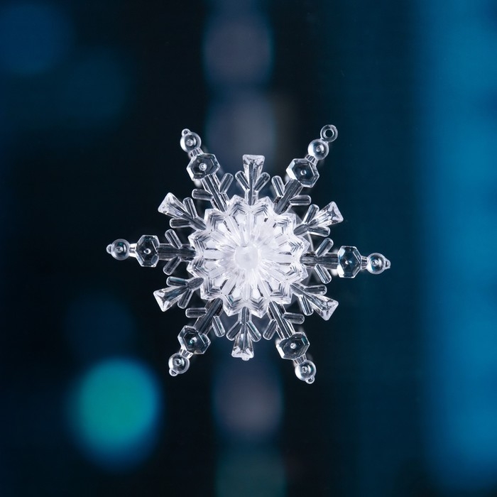 Светодиодная игрушка на липучке «Снежинка» 11 см, батарейки LR44х3 (в комплекте), свечение мульти Светодиодная игрушка на липучке «Снежинка» 11 см, батарейки LR44х3 (в комплекте), свечение мульти