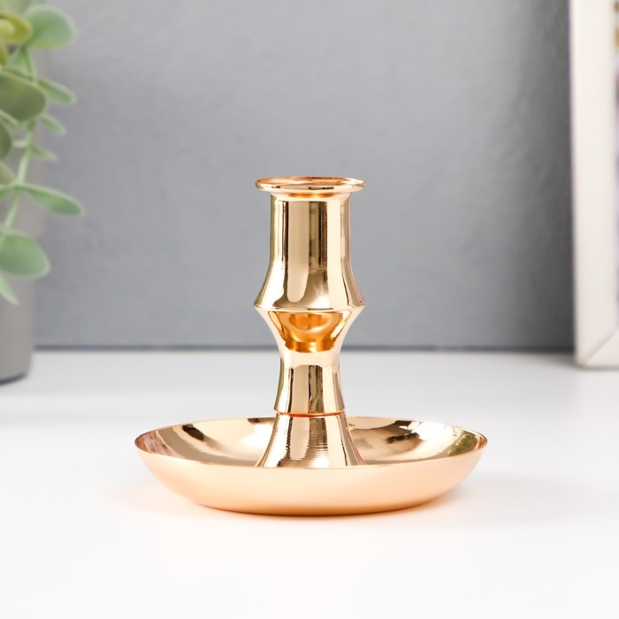 Подсвечник металл на 1 свечу d=2 см Подсвечник металл на 1 свечу d=2 см "Калланд" золото 10х10х9 см