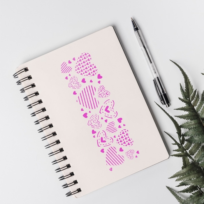 Трафарет бордюрный пластик "Сердца" 40х12 см