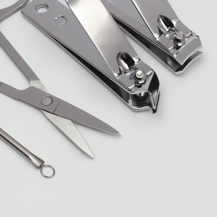 Набор маникюрный, 8 предметов, в пластиковом футляре, цвет сиреневый Набор маникюрный, 8 предметов, в пластиковом футляре, цвет сиреневый