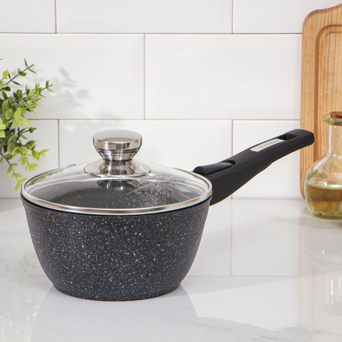 Ковш «Гранит Stаr», 1,7 л, съёмная ручка, стеклянная крышка, антипригарное покрытие, цвет тёмно-синий Ковш «Гранит Stаr», 1,7 л, съёмная ручка, стеклянная крышка, антипригарное покрытие, цвет тёмно-синий