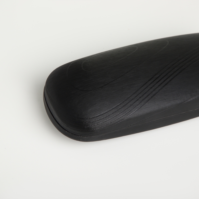 Футляр для очков на хлопушке, длина 16 см, цвет чёрный Футляр для очков на хлопушке, длина 16 см, цвет чёрный