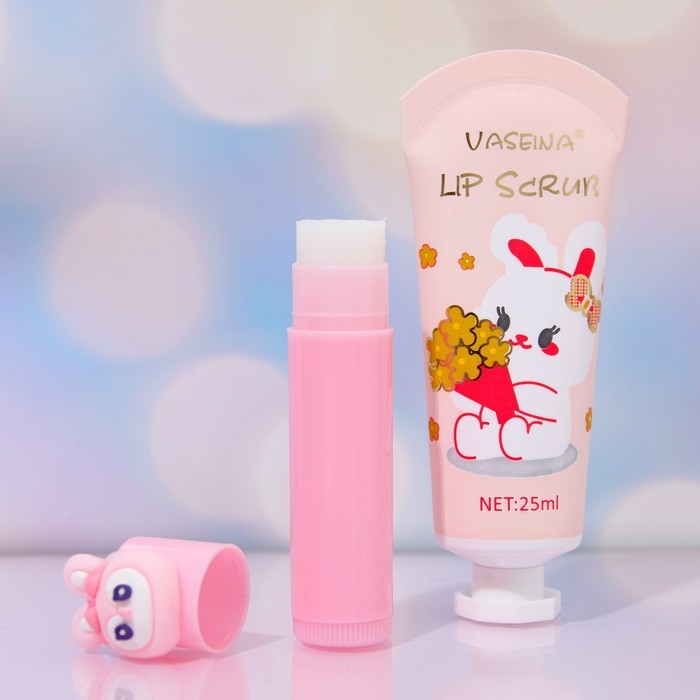 Набор клубничный: скраб для губ и вазелин для губ Набор клубничный: скраб для губ и вазелин для губ