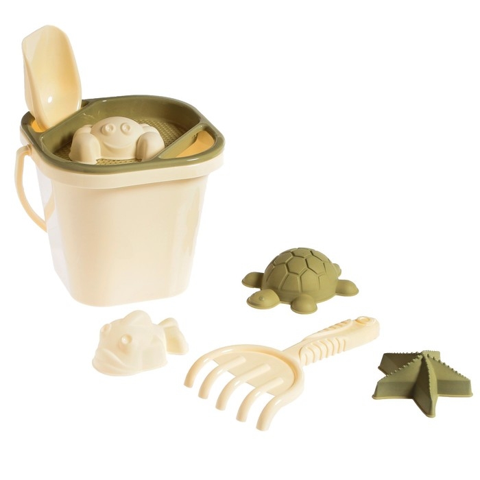 Набор для игры в песке, 8 предметов: совочек, грабельки, сито, ведерко, 4 мягкие формочки Набор для игры в песке, 8 предметов: совочек, грабельки, сито, ведерко, 4 мягкие формочки