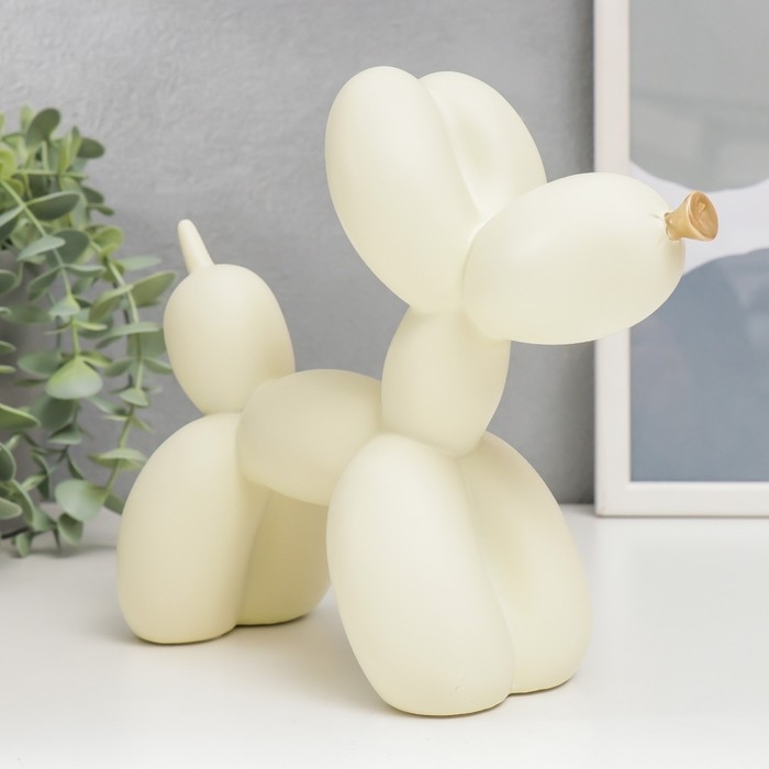 Сувенир полистоун Сувенир полистоун "Воздушный шарик - собачка с золотым носиком" сливочный 7,5х20,5х17,5 см